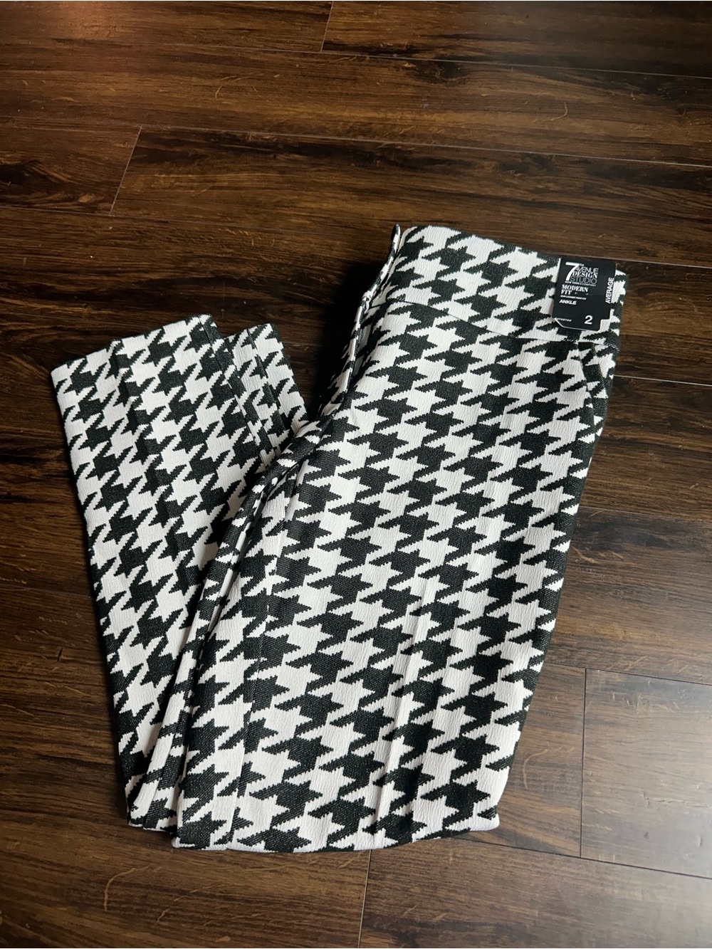 New York & Company Houndstooth Ankle Pants Size 2
